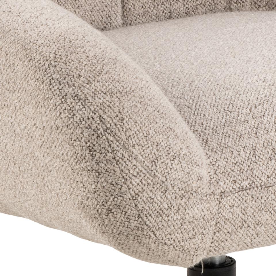 „Kvadro" Swivel Armchair — Grid Tufting in Ecru